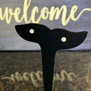 Small Crystal earrings NWOT